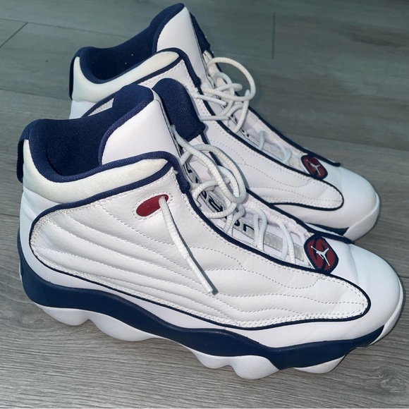 JORDAN PRO STRONG (GS) 7Youth - Picture 1 of 5
